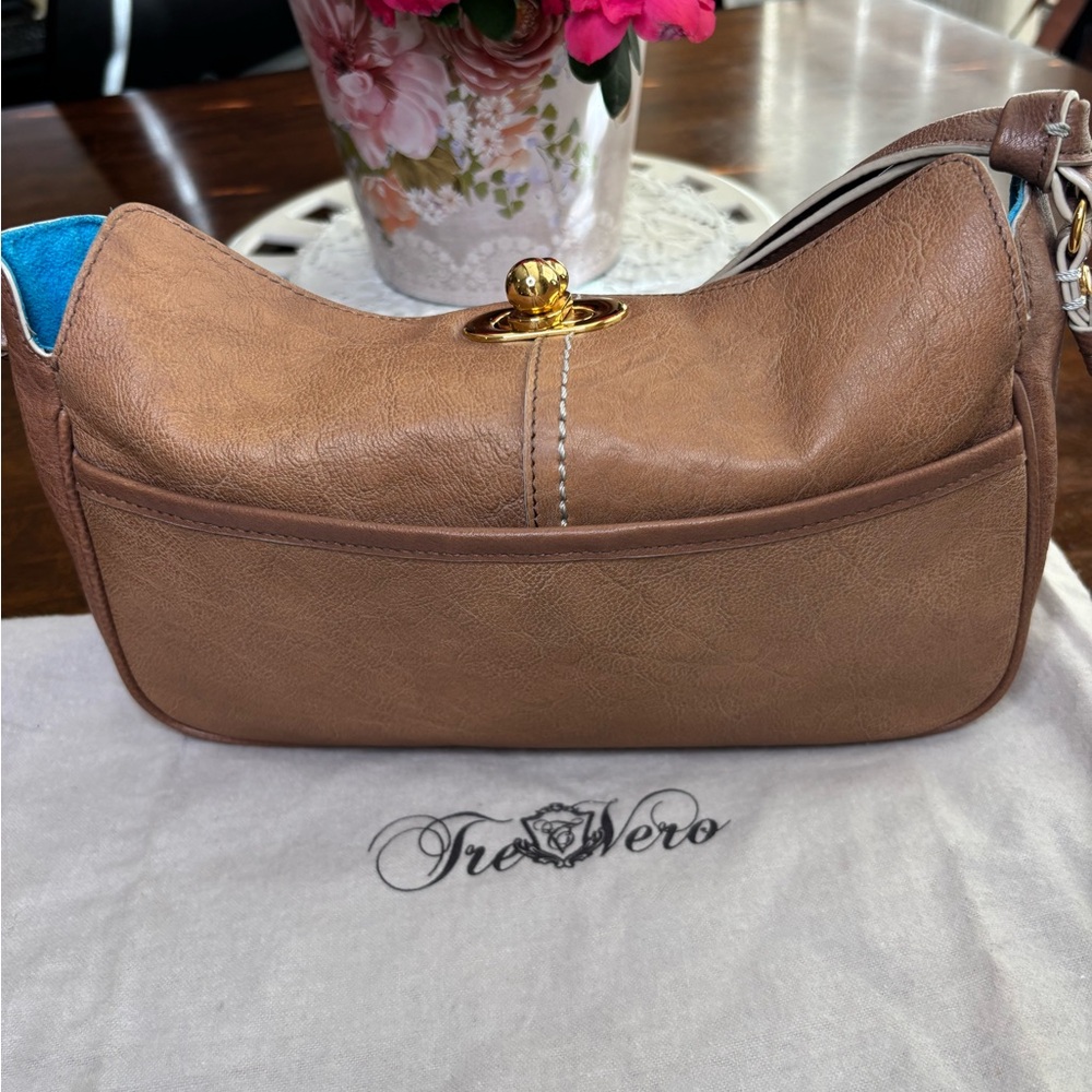 Tre Vero Brown Shoulder Bag with Blue Trim and Gold Turnlock - Picture 10 of 11